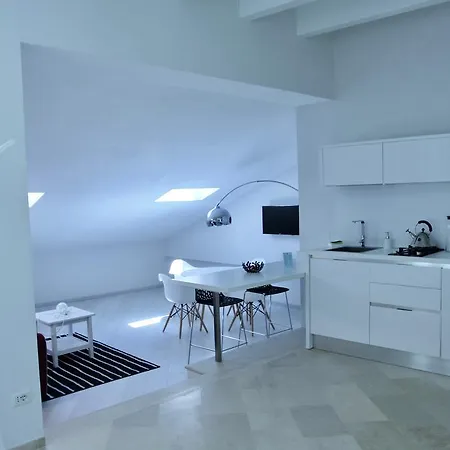Re Federico Boutique Aparthotel 3*